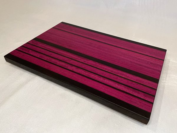 Cutting board, side view