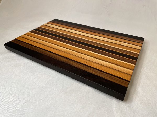 Cutting board, side view